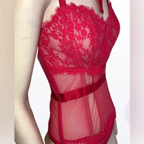 Victorias Secret Red Lace & Mesh Bustier Set 36D XL - Picture 2 of 10